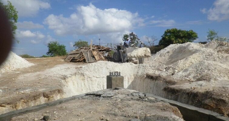 Lokasi pondasi tower yang sedang dalam perawatan